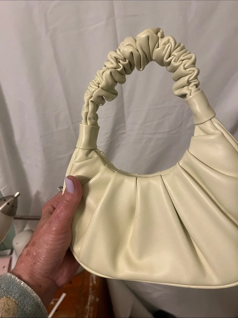 Cream Ruched Handle Shoulder Bag - Unbranded
